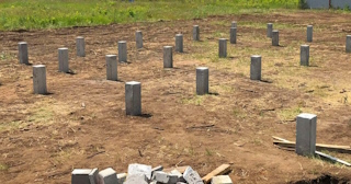 Фундамент на забивных жб сваях под ключ в Мценске - фундамент из забивных железобетонных свай цена от 3157 руб/м2
